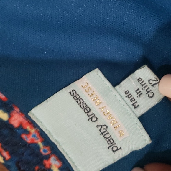 Multicolored Short Sleeve Dress - Picture 10 of 10